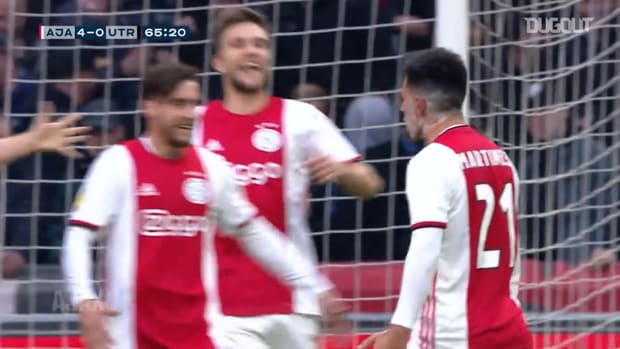 Lisandro Martinez finds the net to help Ajax beat Utrecht